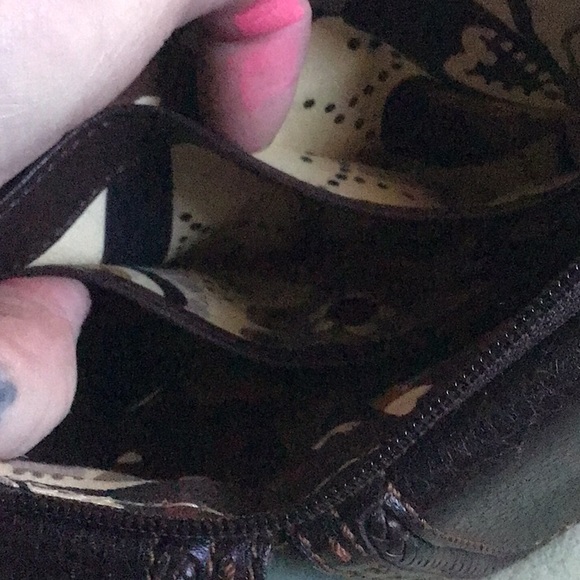 Brighton vintage wristlet wallet. Brown pockets and zippers NWOT - Picture 10 of 10